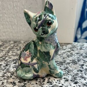 Floral kitty statue